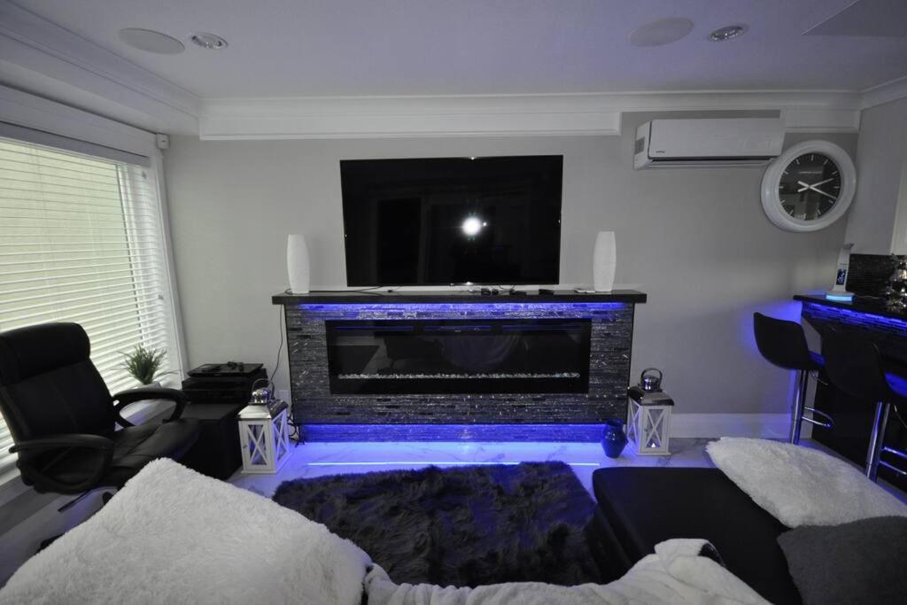 Apartamento Beautiful Bright 3 Bed Townhouse Vancouver Exterior foto