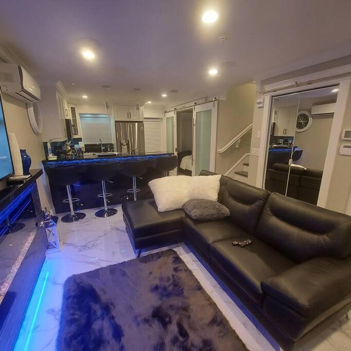 Apartamento Beautiful Bright 3 Bed Townhouse Vancouver Exterior foto